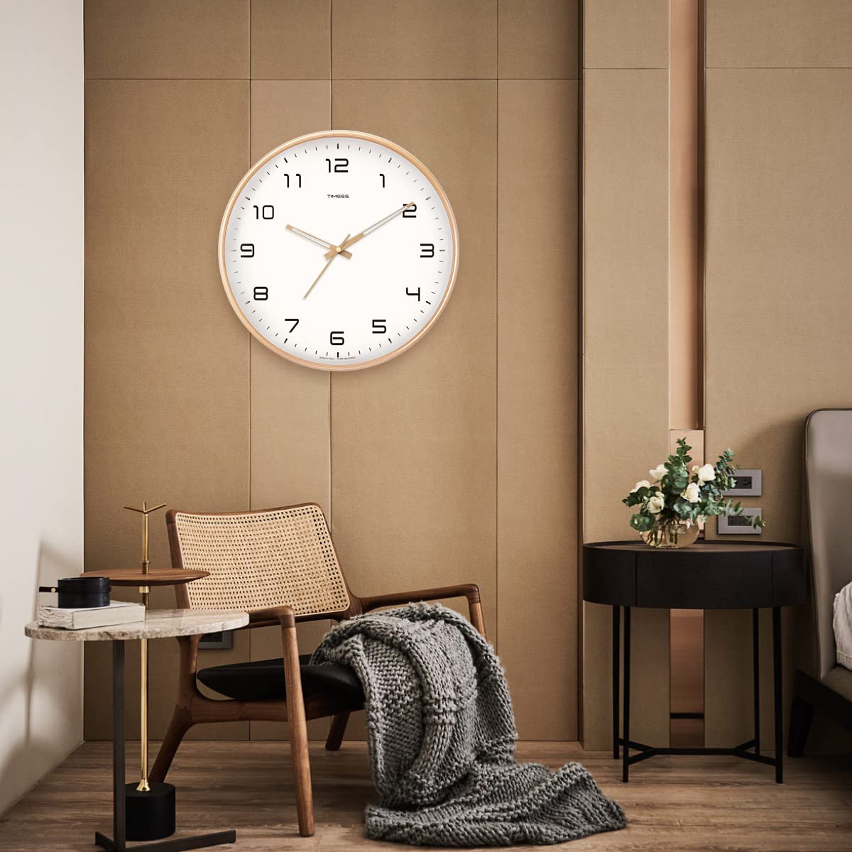 Horloge Murale en Bois Élégante