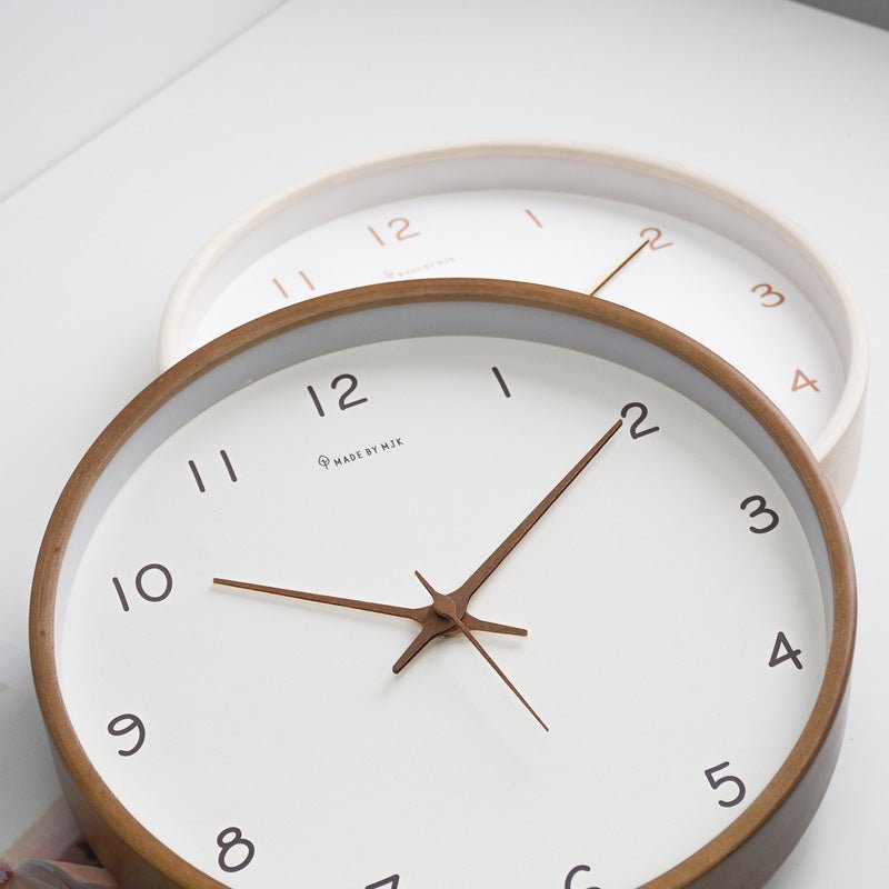 Horloge Murale en Bois Élégante